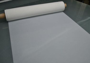 Cina White High Tension Polyester Screen Printing Mesh Fabric Untuk T-shirt Printing pemasok